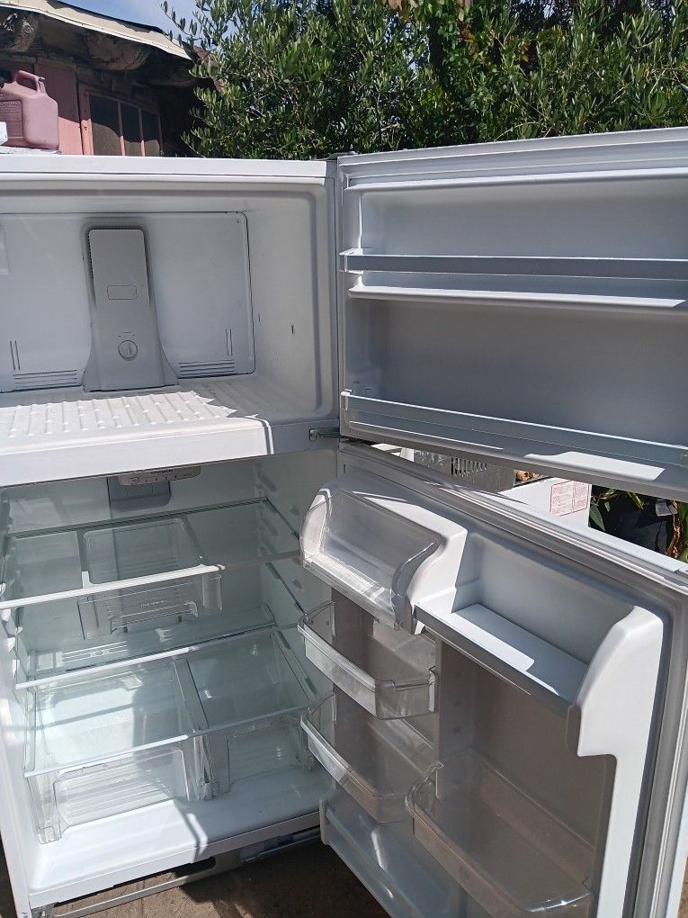 Refrigerator Whirlpool