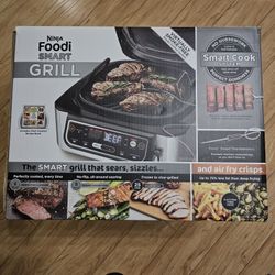 Pre-owned Ninja Foodi 5-in-1 Indoor Smart Grill/Air Fryer/Roast/Bake LG450CO