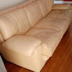 COUCH & LOVESEAT