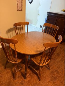 Oak dining table