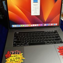 MacBook Pro 15” 2017 Intel Core i7-7th Gen @2.8Ghz 16gb Ram 256gb SSD New Battery Radeon Pro 555 2GB Graphics. Slight dent on the corner other than th