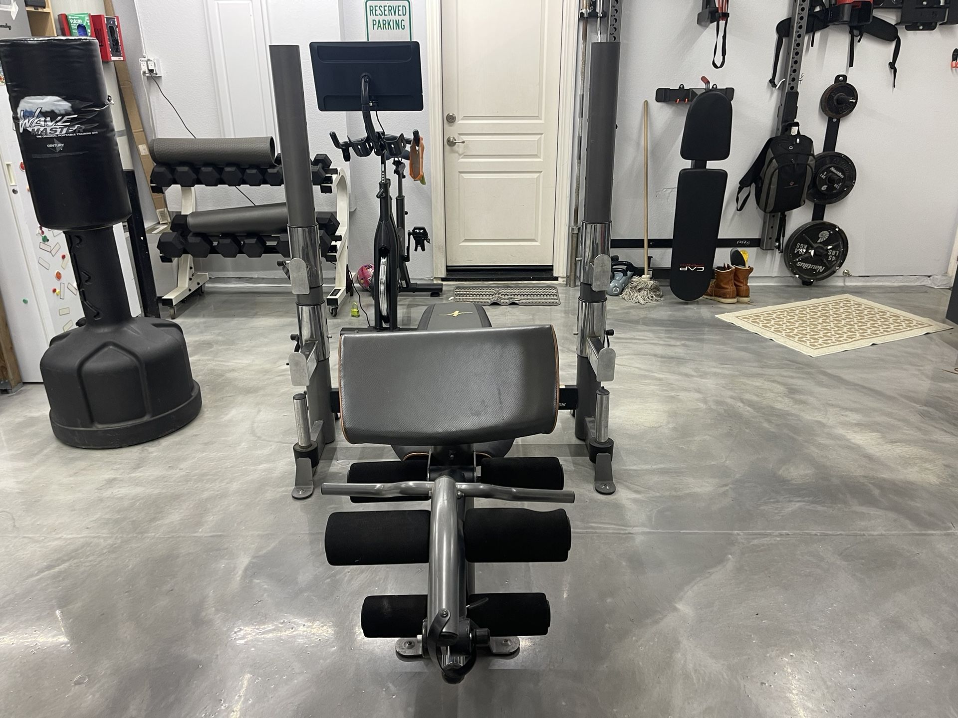 Weight Bench