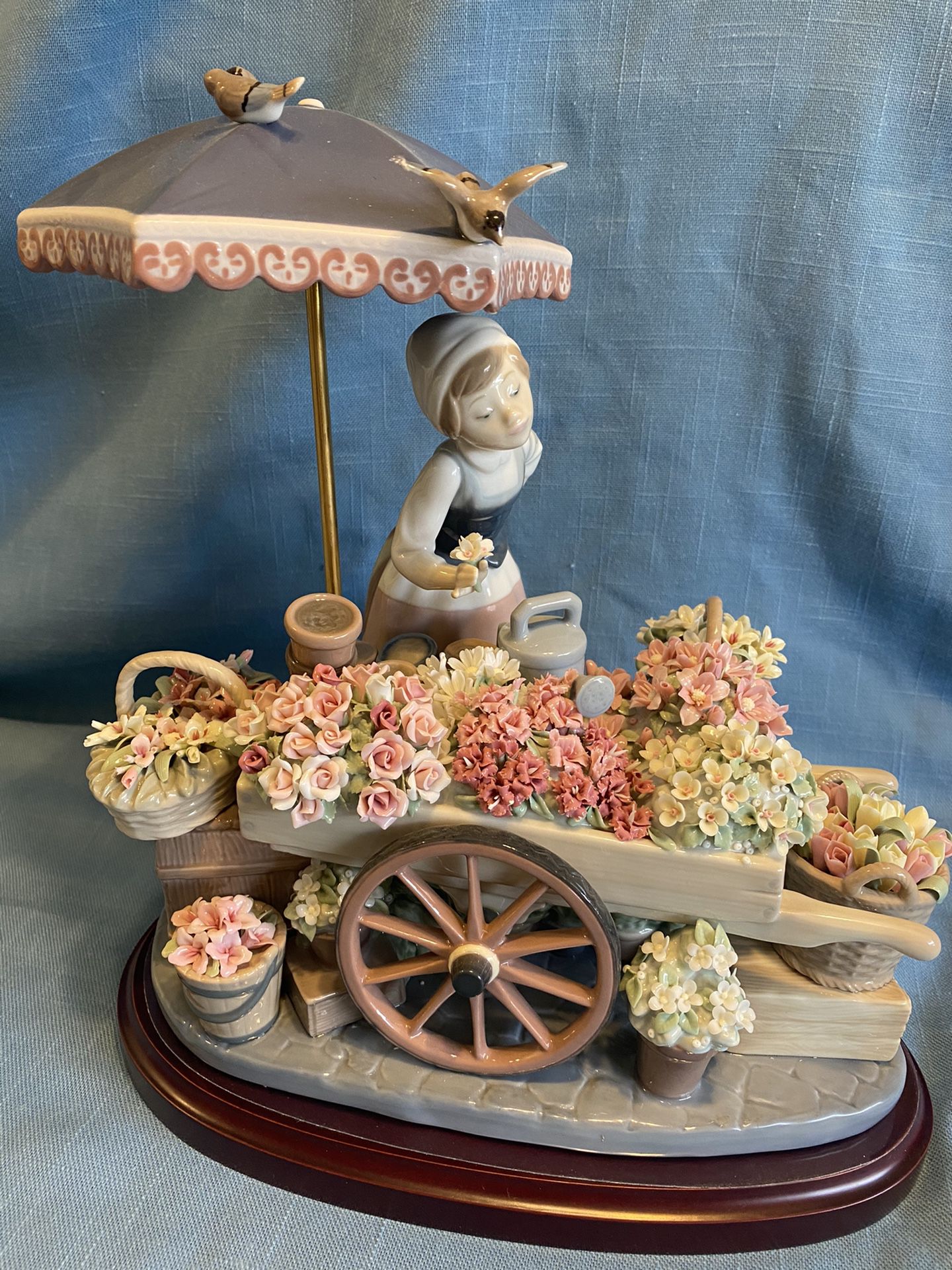 Large Retired Lladro flowers of the season figurine #1454 in excellent condition with base asking $1200 OBO