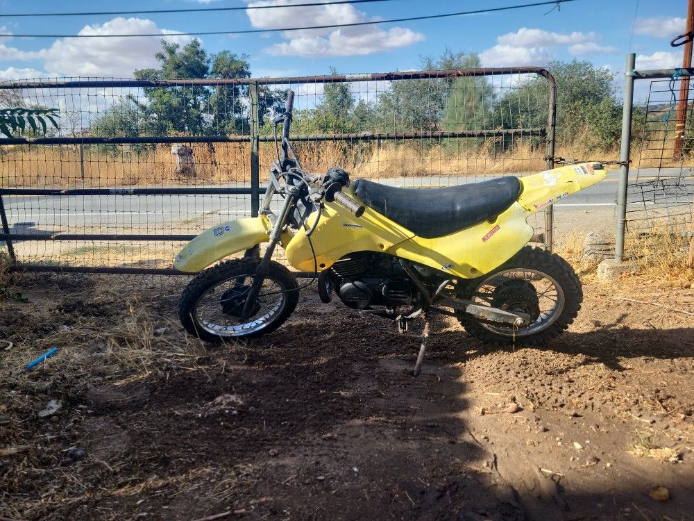 1986 Yellow Suzuki JR80
