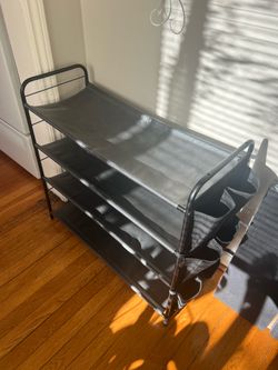 Shoe rack