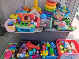 Toddler toys for older baby great for day care or home base centers price goes from $$3$5$10 or best offer for all se habla spanish all reafu to go