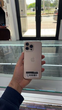 iPhone 16 Pro Max 256GB (Unlocked)