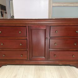 7 Drawers Dresser