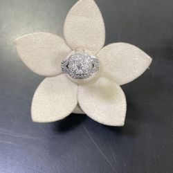 Engagement Ladies Ring 