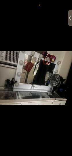 Makeup Vanity