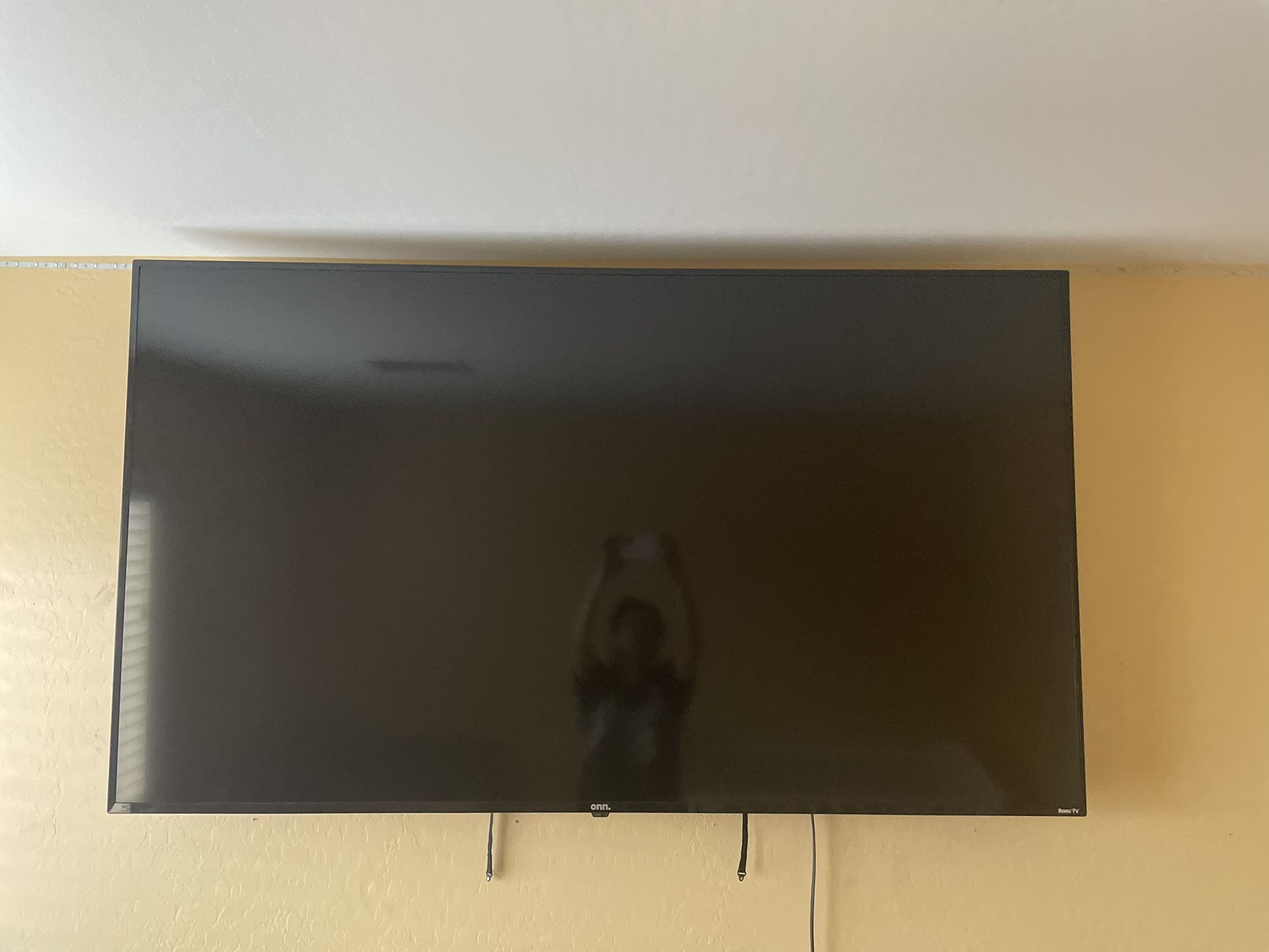 BRAND NEW 70 In Roku Tv