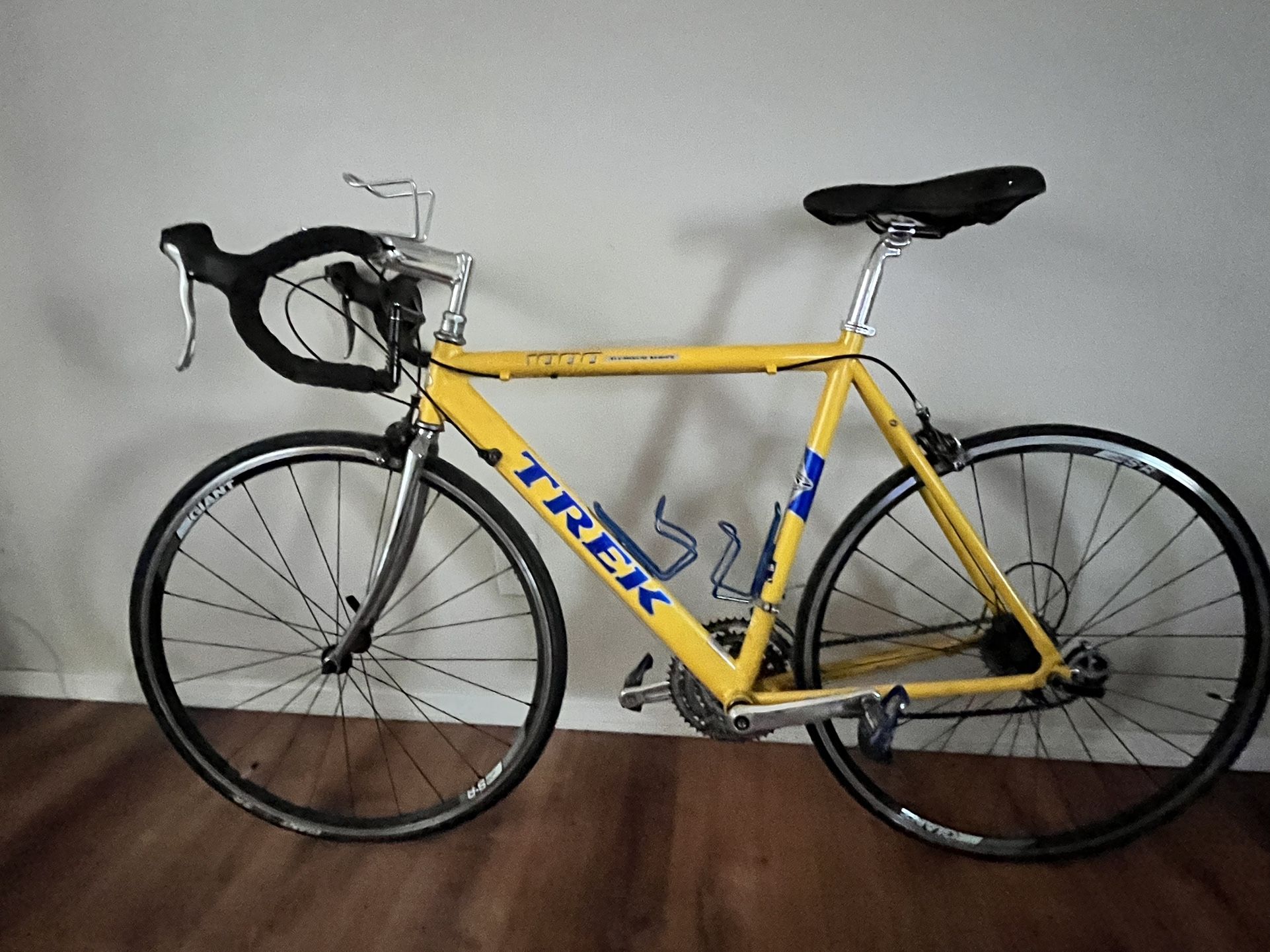 Trek 1000 series aluminum road bike bicycle 51 cm for Sale in Palm