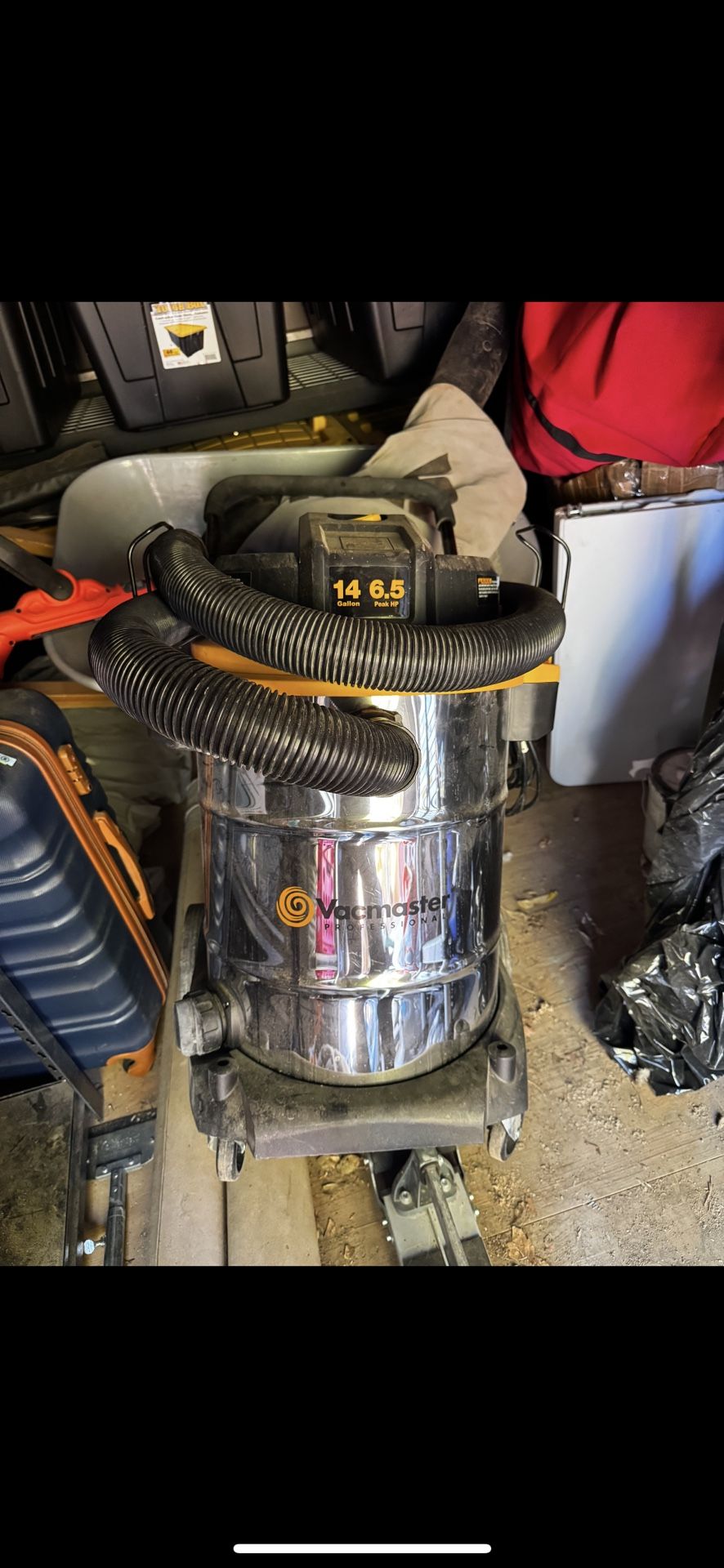 Vacmaster Professional Wet/ Dry Vacuum