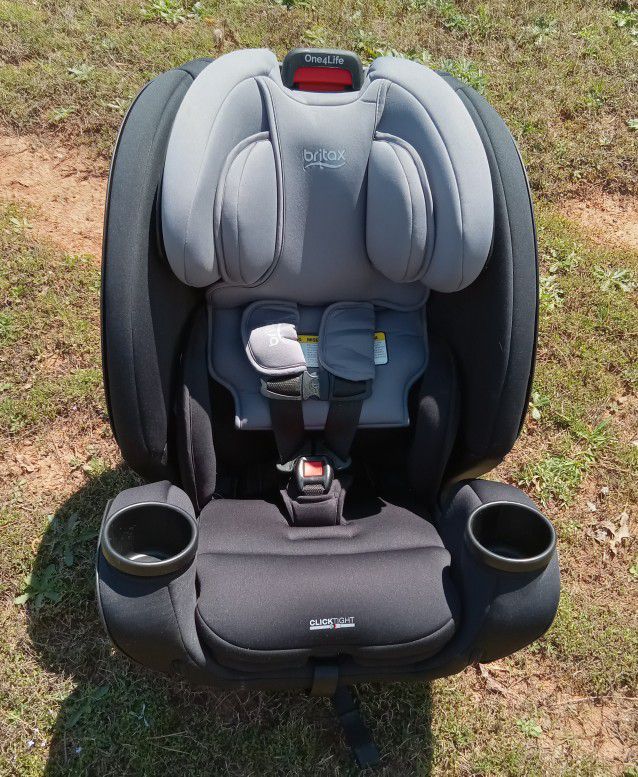 NWT!  Britax 1 For Life Clicktight Convertible Carseat