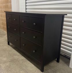IKEA HEMNES SOLID WOOD BLACK BROWN LARGE 8-DRAWER DRESSER IN NEW CONDITION DELIVERY AVAILABLE