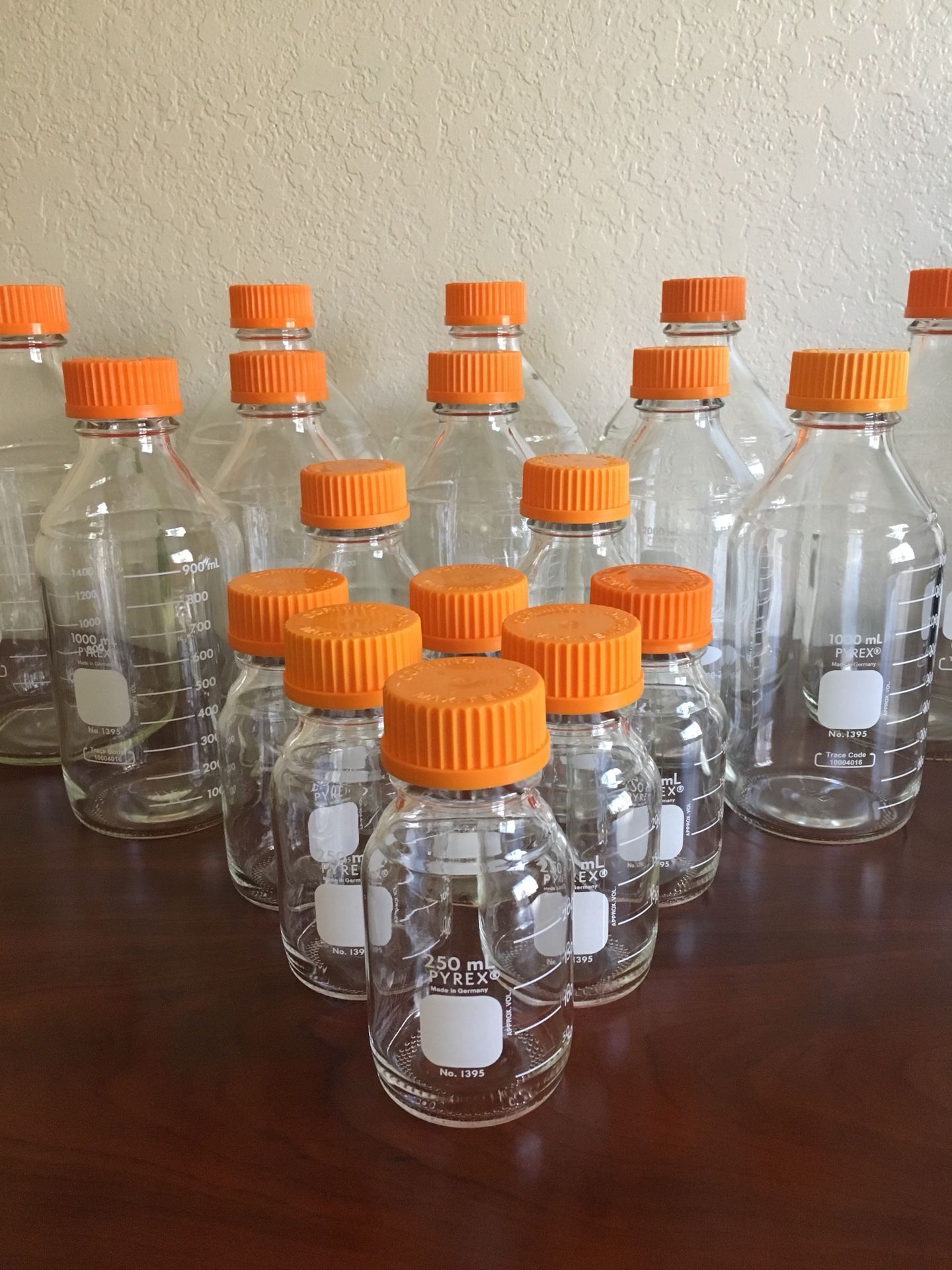 Pyrex 1395 Borosilicate Glass GL-45 Media Storage Bottles