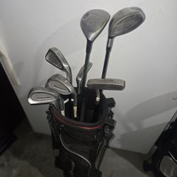 Golf Clubs For Kids  DIFFERENT   Lubs With 2 Bag