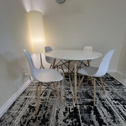Modern 4-Piece Dining Set – White Table & Chairs + Free Floor Lamp