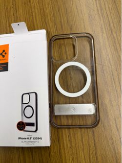 Spigen iPhone 15 Pro Case