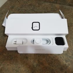 Apple Watch 4 series 4mm space black , stainless steel model mt52LL/a