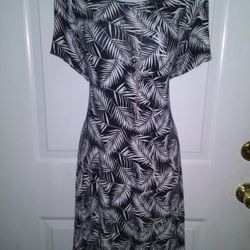Old Navy Fits Medium/XL Dress