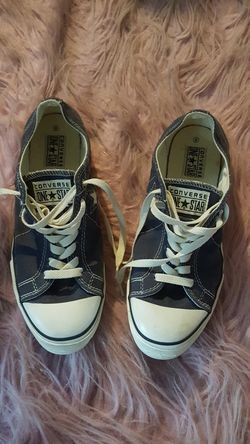 GENTLY WORN MENS 9 CONVERSE ONE STAR SHOES DARK GRAY WITH WHITE STITCHING