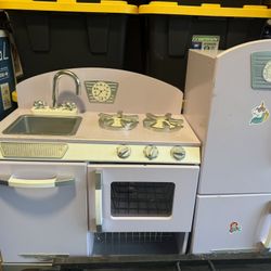 Kids Toy Kitchen 