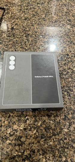Brand new Samsung fold 8 ultra 512 gb with reciept