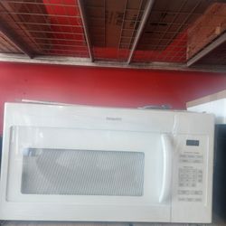 Final Sale Hotpoint 30 Inch Over The Range Microwave White 