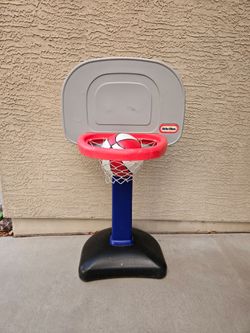 Little Tikes EasyScore Basketball Hoop Set with Ball
