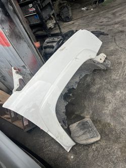 03-06 Silverado Fender