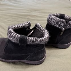 Women’s Boots Size 8