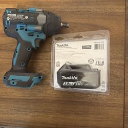 Makita 18V LXT Lithium-Ion Brushless Cordless Mid-Torque 1/2" Impact Wrench (DTW700) with New 3.0Ah Battery Up for sale is a professional-grade Makita
