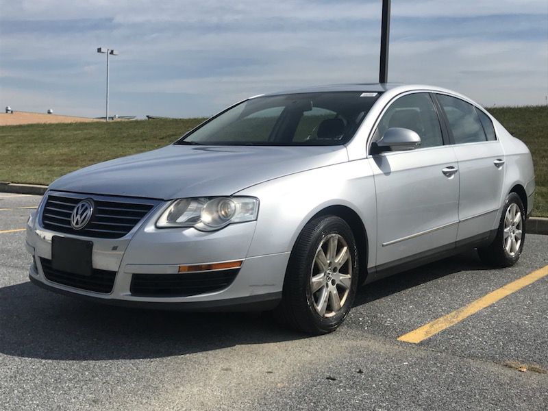 2007 VOLKSWAGEN PASSAT 119k MILES ON DASH VERY CLEAN WITH SUNROOF ABSOLUTELY NOTHING WRONG WITH IT VA INSPECTED TILL 2018