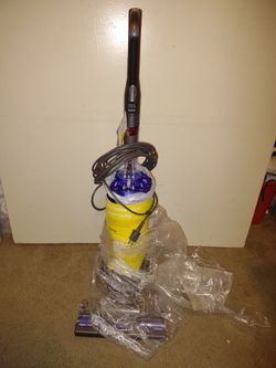 Dyson Animal Ball Vacuum 