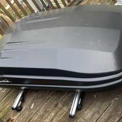 SportRack Vista XL Cargo Box