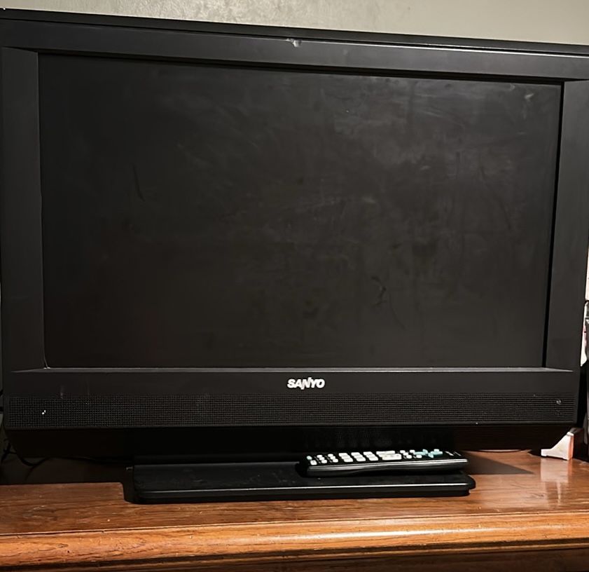 Sanyo TV & Remote