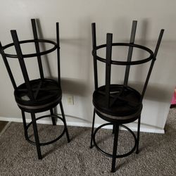 Table With 4 Swivel Stools . Pickup Only 
