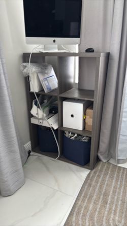 Cube shelves