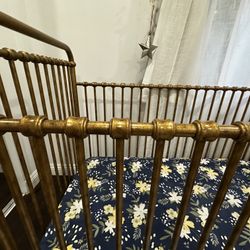 Baby Crib Metal Vintage Look 