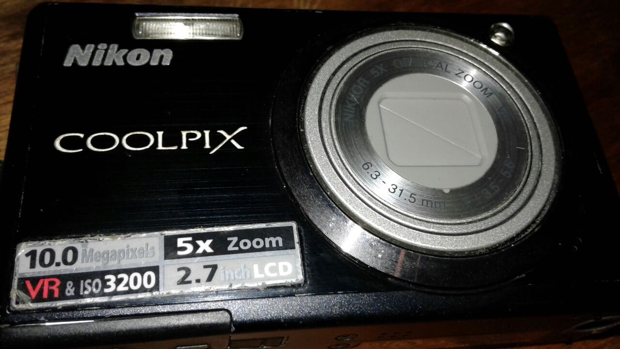 Nikon coolpix wide digital camera