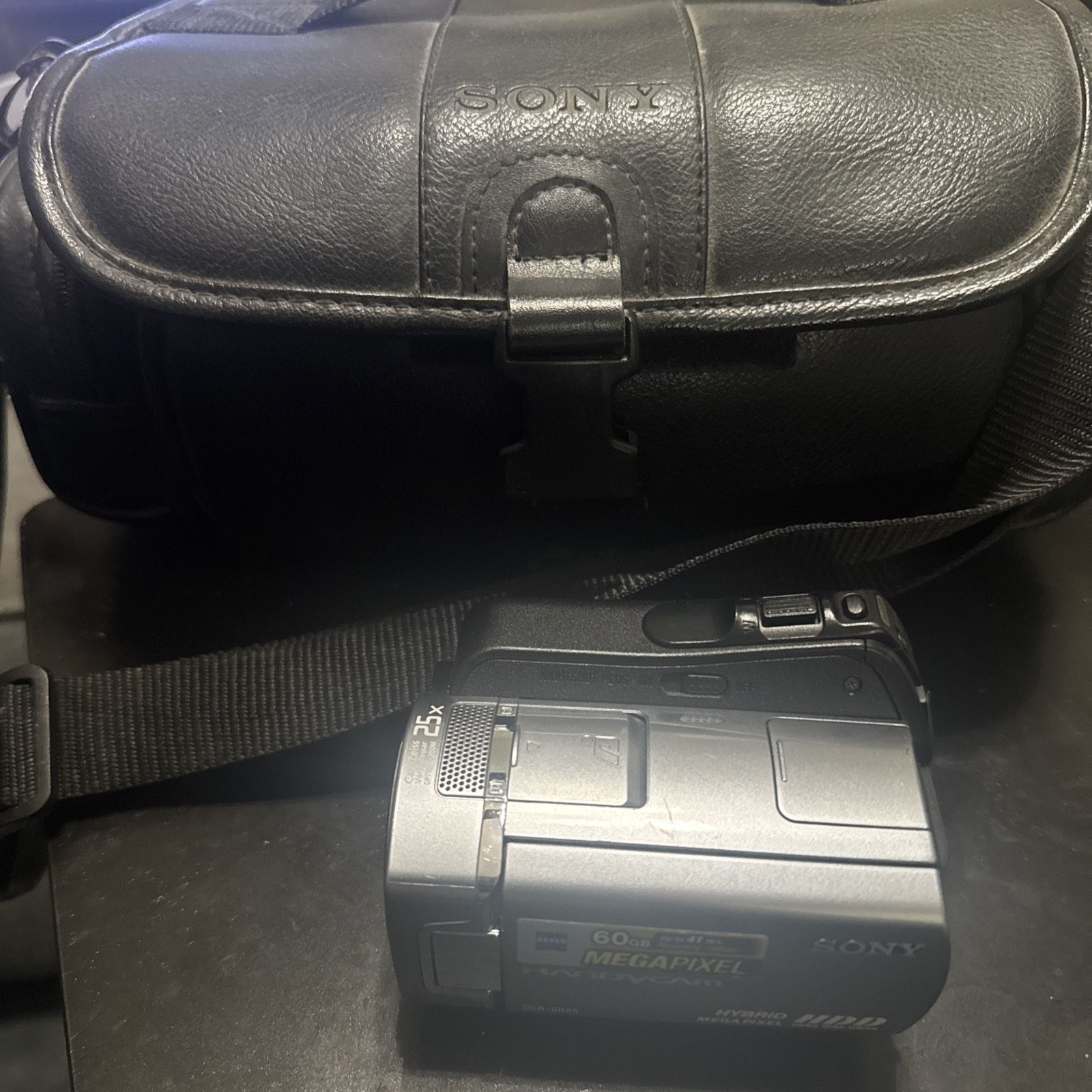 Sony Handycam DCR-SR85 Digital Video Camera Recorder - Silver Tested With Batter