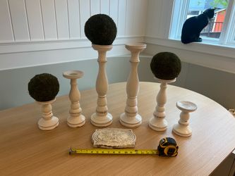 Set of 6 Decorative Pillars in Varying Heights