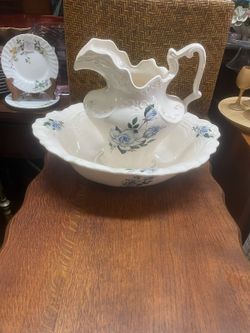 Antique floral pitcher and bowl vase Victorian