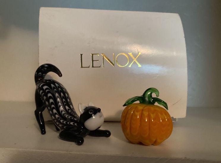 Lenox Mini Glass Cat Figurine Of Cat And Pumpkin - Antiques Collectibles Thanksgiving Fall