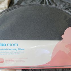 Fridamom Nursing Pillow