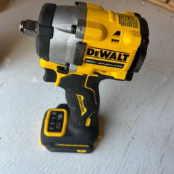 Dewalt Impact 1/2 Middle Torque 