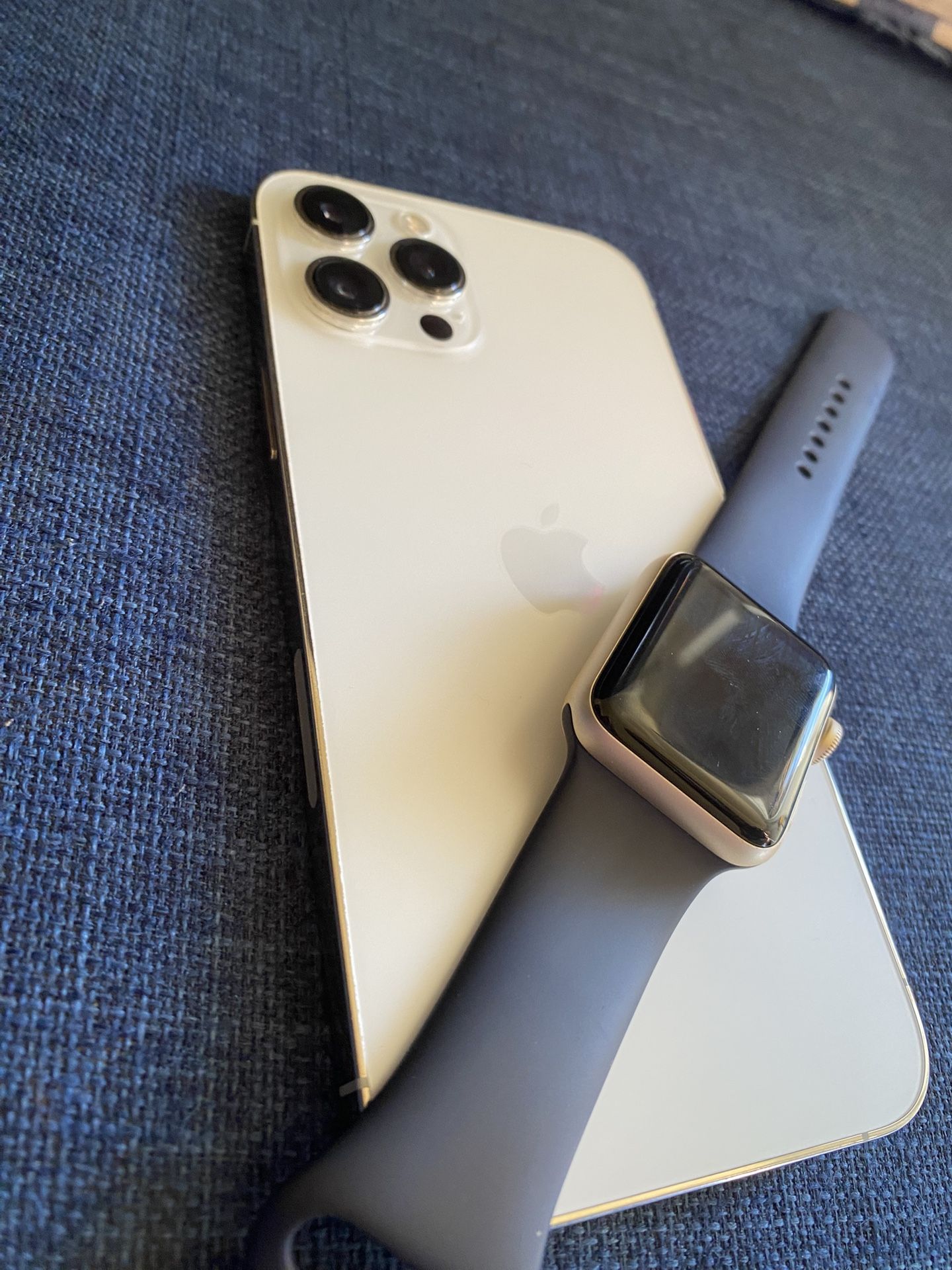 iPhone 16 & Apple Watch