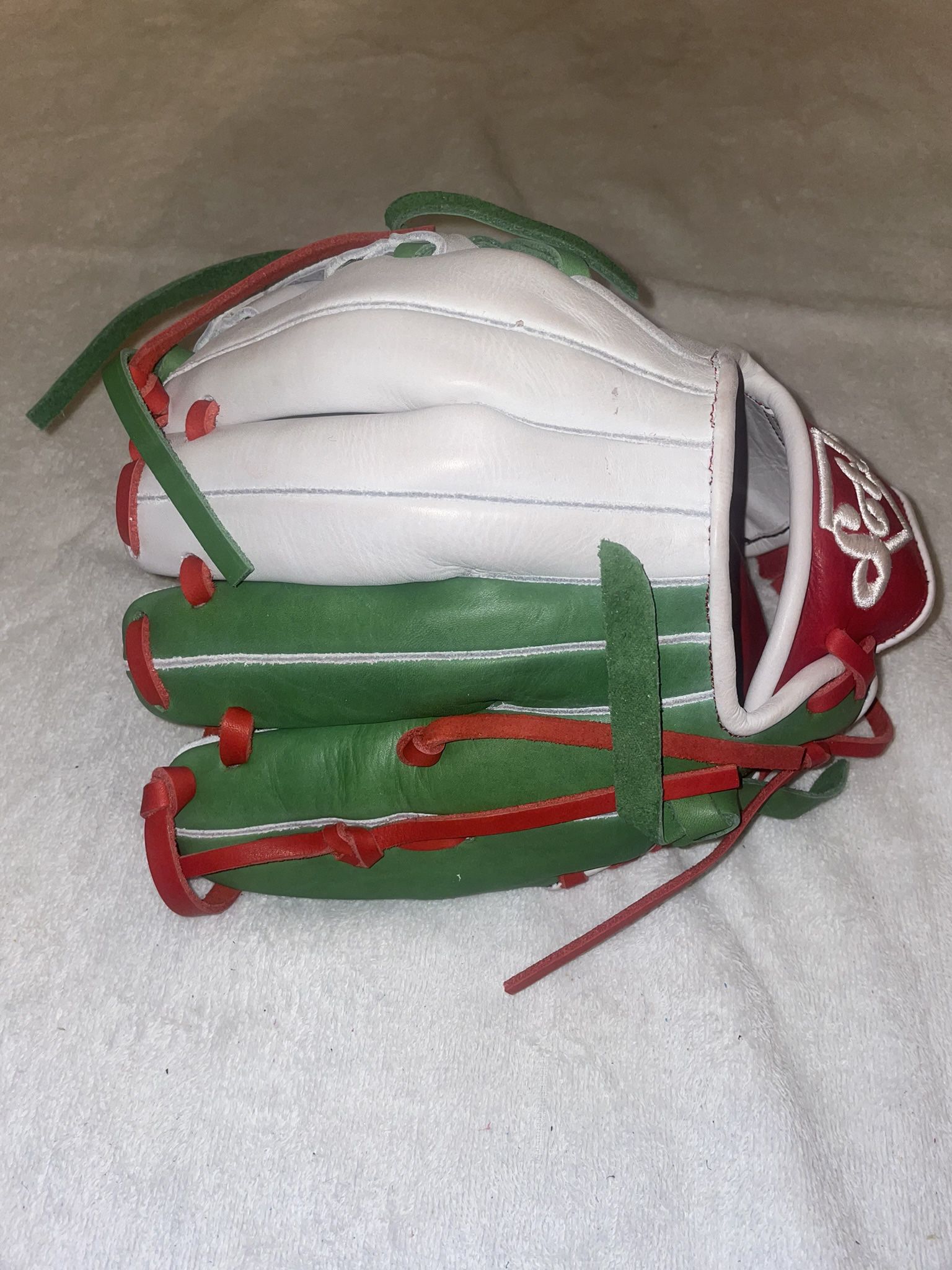 Mexico Edition Baseball Glove