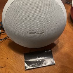 Harman Kardon Studio Onix 2 Bluetooth speaker